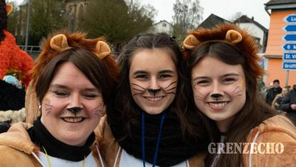 <p>Rosenmontagszug in Oudler [Teil 1]</p>
