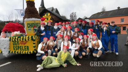 <p>Rosenmontagszug in Oudler [Teil 1]</p>
