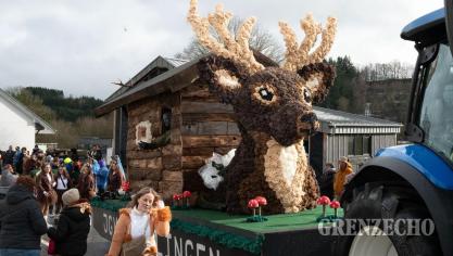 <p>Rosenmontagszug in Oudler [Teil 1]</p>
