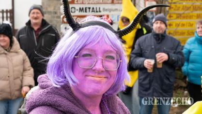 <p>Rosenmontagszug in Oudler [Teil 1]</p>
