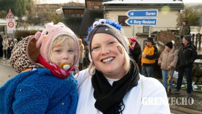 <p>Rosenmontagszug in Oudler [Teil 1]</p>
