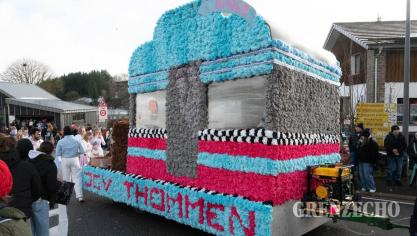 <p>Rosenmontagszug in Oudler [Teil 1]</p>
