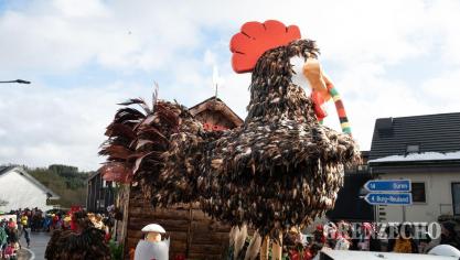 <p>Rosenmontagszug in Oudler [Teil 1]</p>
