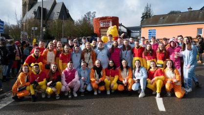 <p>Rosenmontagszug in Oudler [Teil 2]</p>
