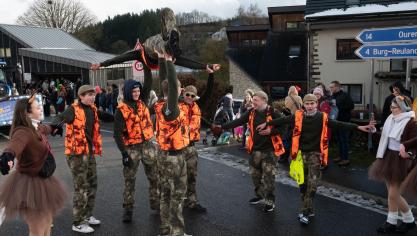 <p>Rosenmontagszug in Oudler [Teil 2]</p>
