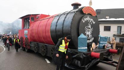<p>Rosenmontagszug in Oudler [Teil 2]</p>
