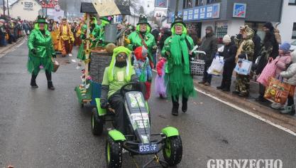 <p>Rosenmontagszug in Büllingen</p>

