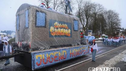 <p>Rosenmontagszug in Büllingen</p>
