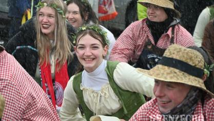 <p>Veilchendienstag in Manderfeld [Teil 1]</p>
