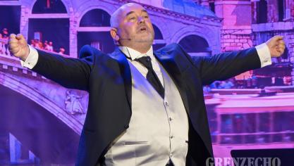 <p>Serge Bosch beim Benefizkonzert in Eupen</p>
