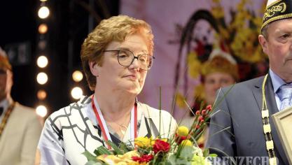<p>Fest Rot-Gelb (Goldene Feder)</p>
