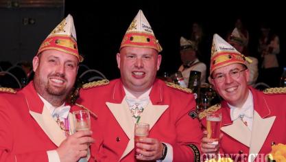 <p>Fest Rot-Gelb (Goldene Feder)</p>
