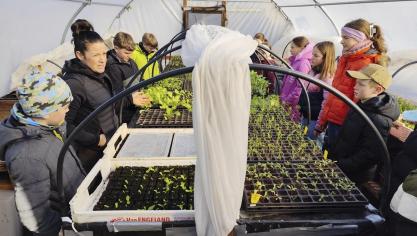 <p>Platz den Kindern</p>
