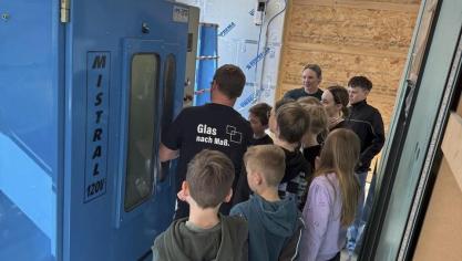 <p>Platz den Kindern</p>

