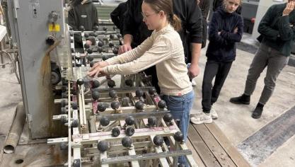 <p>Platz den Kindern</p>
