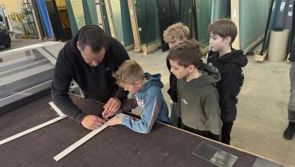 <p>Platz den Kindern</p>
