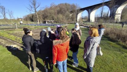 <p>Platz den Kindern</p>
