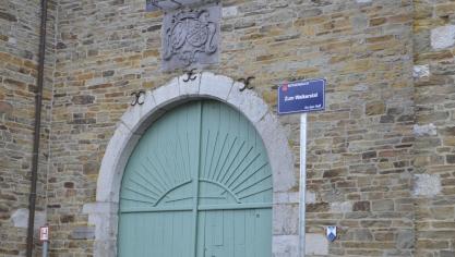 <p>Eines der Projekte, das in der vergangenen Förderperiode der Ländlichen Entwicklung in der Gemeinde Bütgenbach realisiert wurde, war das Anbringen neuer Straßennamensschilder.</p>