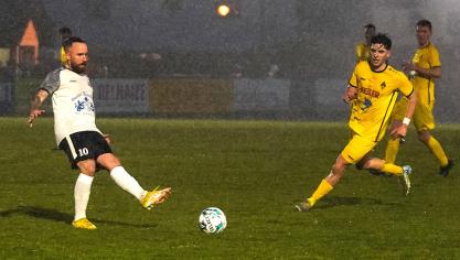 <p>Die Meisterentscheidung zwischen St.Vith und Weywertz wird frühestens am letzten Spieltag fallen.</p>