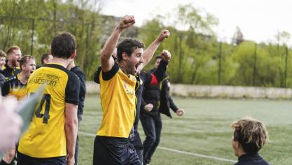<p>RFC Raeren-Eynatten B steigt als Meister in die 3. Provinzklasse auf</p>

