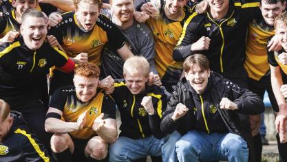 <p>RFC Raeren-Eynatten B steigt als Meister in die 3. Provinzklasse auf</p>
