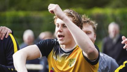 <p>RFC Raeren-Eynatten B steigt als Meister in die 3. Provinzklasse auf</p>
