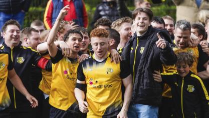 <p>RFC Raeren-Eynatten B steigt als Meister in die 3. Provinzklasse auf</p>
