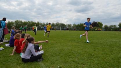 <p>Ameler Gemeindeschulen drehen 2.754 Runden für den guten Zweck</p>
