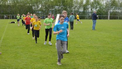 <p>Ameler Gemeindeschulen drehen 2.754 Runden für den guten Zweck</p>
