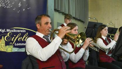 <p>Der Kgl. Musikverein „Eifeltreu“ bot seinem Publikum ein abwechslungsreiches Konzert. Fotos: Anne Mettlen</p>