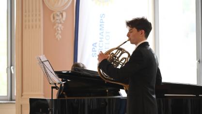 <p>Hornist William Gangolf war begeistert von der Akustik in der Abtei.</p>