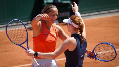 <p>Gemeinsam mit Maya Joint feierte Hanne Vandewinkel (links) ihren ersten Sieg bei einem Grand Slam.</p>