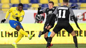 <p>Alessio Castro Montes (Mitte) sah beim dritten Gegentreffer nicht gut aus.</p>