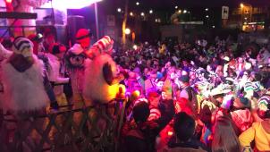 <p>In den vergangenen Jahren platzte der Bushof im Anschluss an den Rosenmontagszug aus allen Nähten.</p>