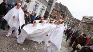 <p>An den Eingängen zum Laetare-Umzug sollen Personenkontrollen durchgeführt werden.</p>