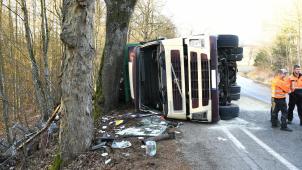 <p>(RS) Unfall LKW Ligneuville 16.02.2019 (1)</p>