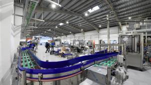 <p>Die Flaschenabfüllanlage wird zurzeit aufgebaut.</p>