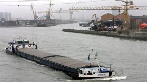 <p>Der Lütticher Binnenhafen verzeichnete 2018 ein Rekordjahr mit einem Umschlag von 21,3 Millionen Tonnen Ware. Foto. belga</p>