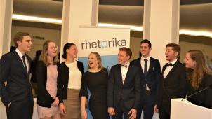<p>Diese acht Abiturienten werden am Samstag im BRF-Funkhaus um den Sieg bei der Rhetorika 2019 kämpfen.</p>