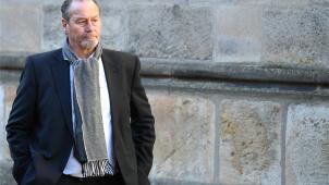 <p>Das 65 Jahre alte Aufsichtsratsmitglied Huub Stevens muss noch einmal als Chefcoach auf Zeit einspringen.</p>