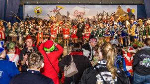 <p>Ein buntes Gruppenbild der ostbelgischen Tollitäten in Kettenis.</p>