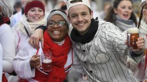 <p>Baseballspieler und Cheerleader - eine gute Kombi beim Eupener Rosenmontagszug.</p>
