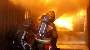 <p>Fünf Kadetten (ab 16 Jahre) befinden sich gerade in der Ausbildung. Der Zonenrat machte bei der jüngsten Sitzung den Weg frei, damit diese Absolventen direkt im Anschluss in den Feuerwehrdienst eintreten können. Illustrationsfoto: belga</p>