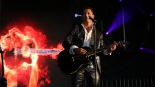 <p>Als Entertainer ist Dirk Elfgen auf vielen Bühnen zu Gast, so auch bei der Prinzeproklamation des St.Vither Karnevalskomitees am 16. Februar im Triangel.</p>