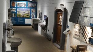 <p>Blick in das Rechter Blausteinmuseum.</p>