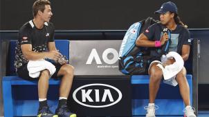 <p>Schon bei den Australian Open, hier eine Aufnahme vom 24. Januar, herrschte eine große Distan zwischen Naomi Osaka und Sascha Bajin.</p>