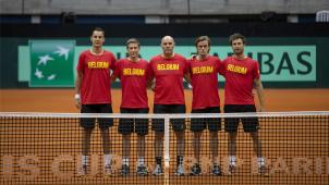 <p>Joran Vliegen, Kimmer Coppejans, Johan Van Herck, Arthur De Greef und Sander Gille (v.l.n.r.) bilden die belgische Delegation zum Auftakt des Davis Cups in Brasilien.</p>