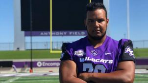 <p>Footballspieler Robin Luna (23) träumt von einem Profivertrag.</p>