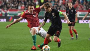 <p>Luka Modric (rechts)</p>