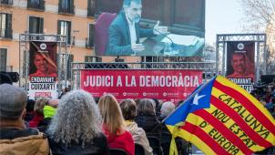 <p>Der Präsident der Separatistenorganisation Omnium Cultural, Jordi Cuixart, wird von dem Obersten Gericht in Madrid vernommen. Hunderte Anhänger verfolgen die Vernehmung bei einem Public Viewing in Spaniens Hauptstadt.</p>